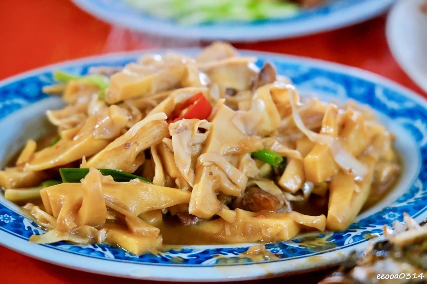 花蓮荖溪小吃|壽豐在地隱藏版山產店! 白斬雞必點,鄰近白鮑溪 花蓮荖溪小吃|壽豐在地隱藏版山產店! 白斬雞必點,鄰近白鮑溪