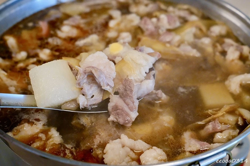 日日興現宰羊肉爐|雲林大埤溫體羊肉新鮮現宰、湯頭濃郁不腥,附 日日興現宰羊肉爐|雲林大埤溫體羊肉新鮮現宰、湯頭濃郁不腥,附