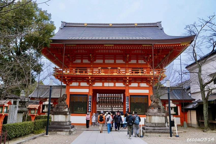 京都祇園半日散策｜高台寺、八坂神社必訪，入夜後點燈超美、攤販