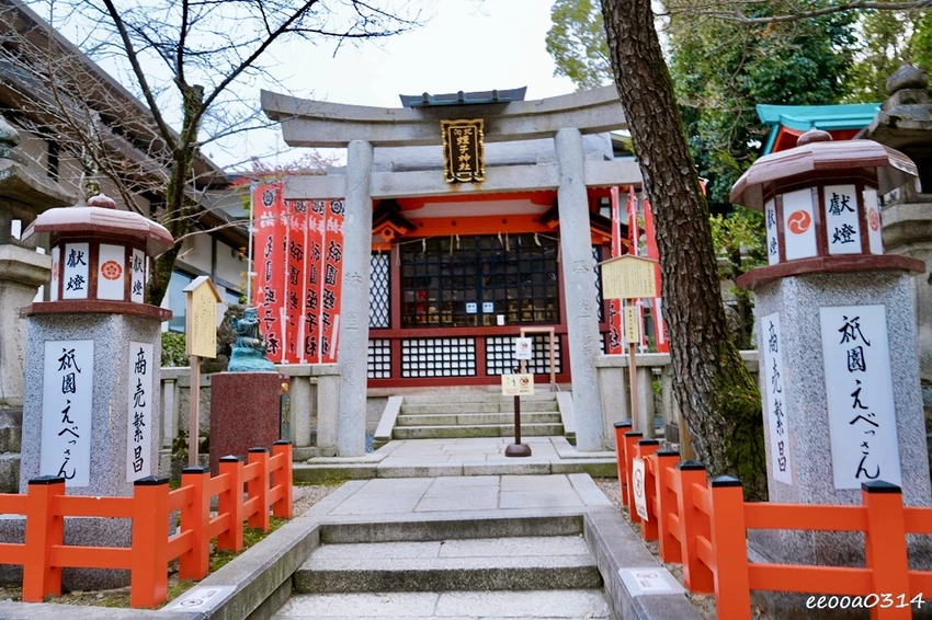京都祇園半日散策｜高台寺、八坂神社必訪，入夜後點燈超美、攤販