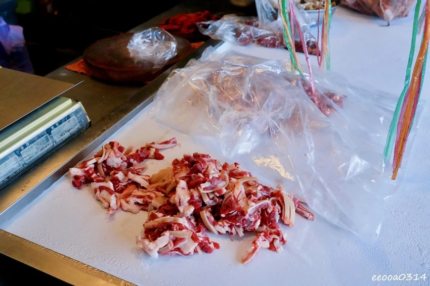 日日興現宰羊肉爐|雲林大埤溫體羊肉新鮮現宰、湯頭濃郁不腥,附 日日興現宰羊肉爐|雲林大埤溫體羊肉新鮮現宰、湯頭濃郁不腥,附