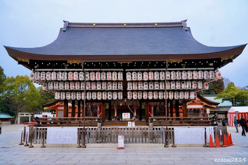 京都祇園半日散策｜高台寺、八坂神社必訪，入夜後點燈超美、攤販