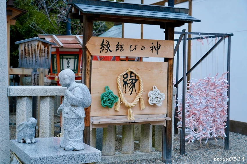 京都祇園半日散策｜高台寺、八坂神社必訪，入夜後點燈超美、攤販