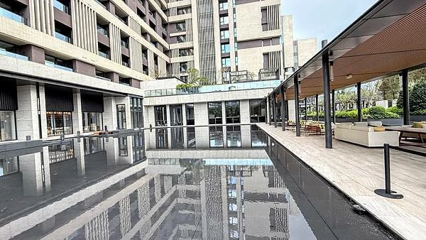 IMG_1057 (2).jpg IMG_1057 (2).jpg