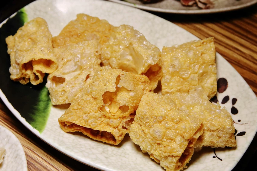 蘆洲必吃羊肉爐高CP值首選！名羊天下羊肉爐-蘆洲三民店，湯頭