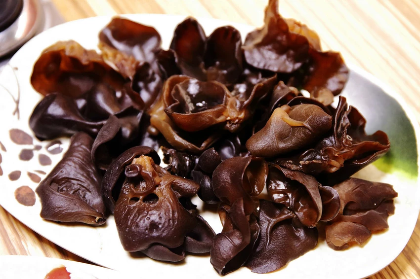 蘆洲必吃羊肉爐高CP值首選！名羊天下羊肉爐-蘆洲三民店，湯頭