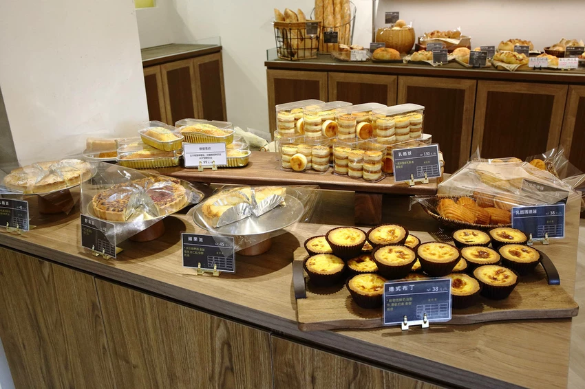 【中永和麵包店推薦】塔吉節慶蛋糕_中和華新店，在地人超推薦，