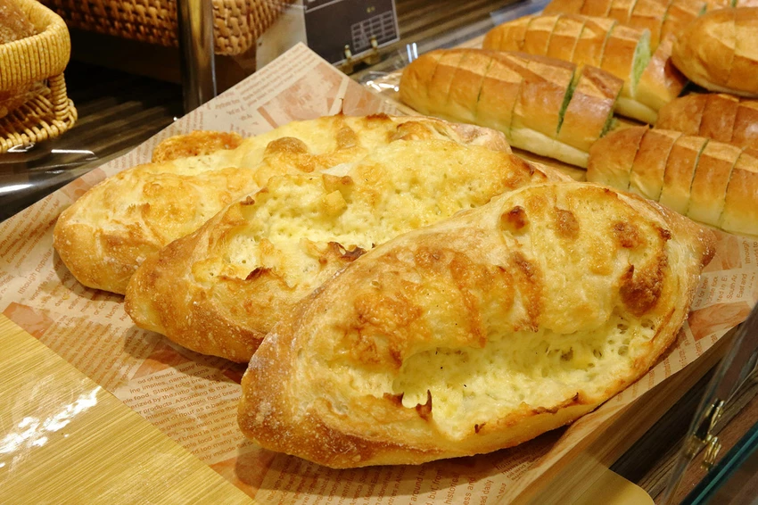 【中永和麵包店推薦】塔吉節慶蛋糕_中和華新店，在地人超推薦，