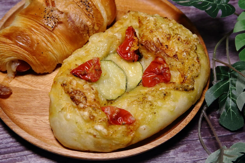 【中永和麵包店推薦】塔吉節慶蛋糕_中和華新店，在地人超推薦，