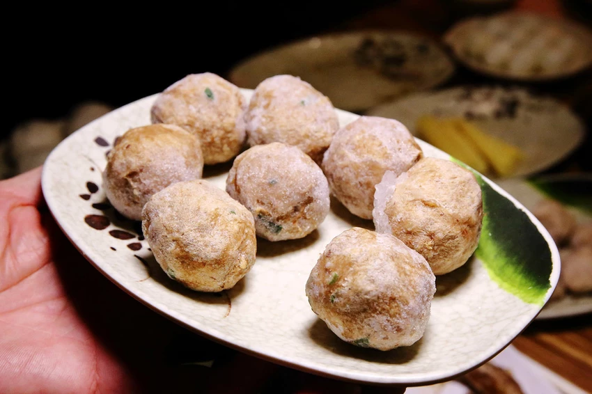 蘆洲必吃羊肉爐高CP值首選！名羊天下羊肉爐-蘆洲三民店，湯頭