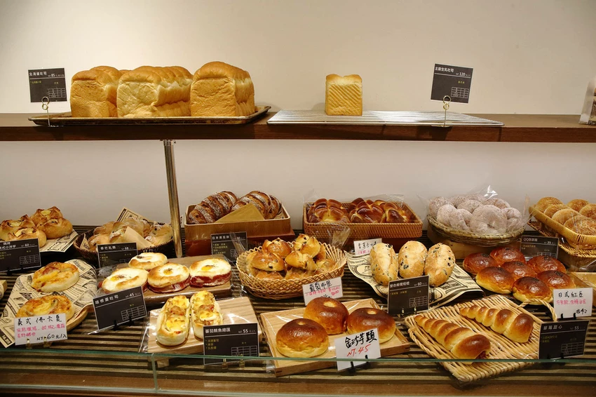 【中永和麵包店推薦】塔吉節慶蛋糕_中和華新店，在地人超推薦，