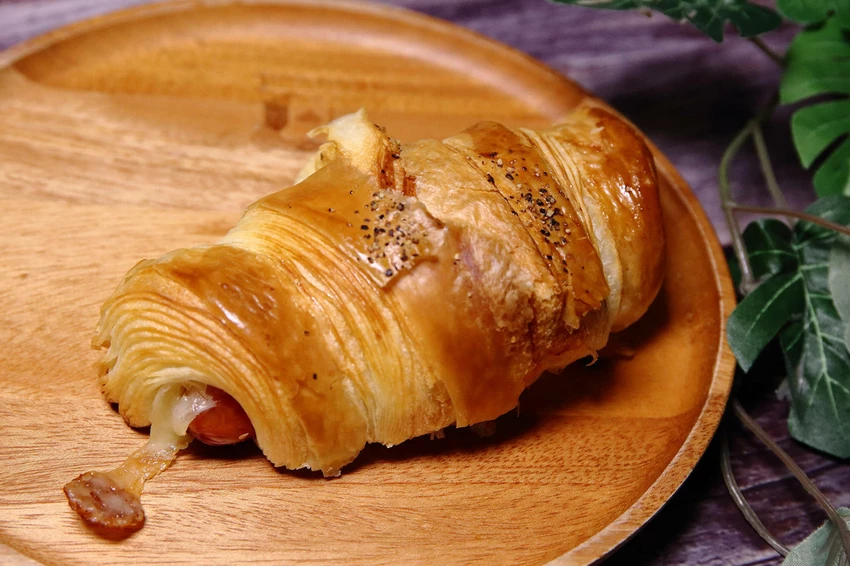 【中永和麵包店推薦】塔吉節慶蛋糕_中和華新店，在地人超推薦，