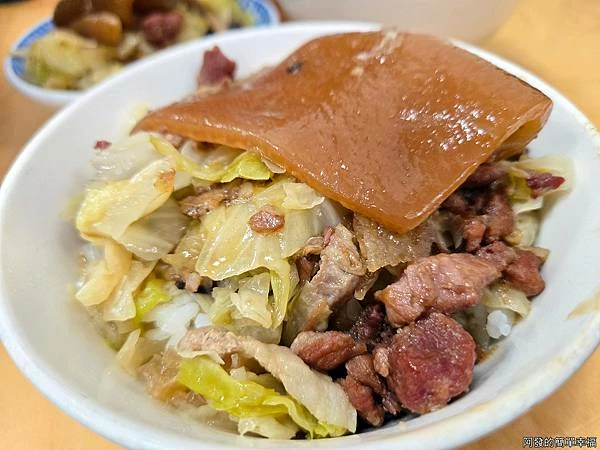 廟前50年，必吃在地特色，傳統農家高麗菜飯！　｜阿美姊高麗菜飯｜彰化縣北斗