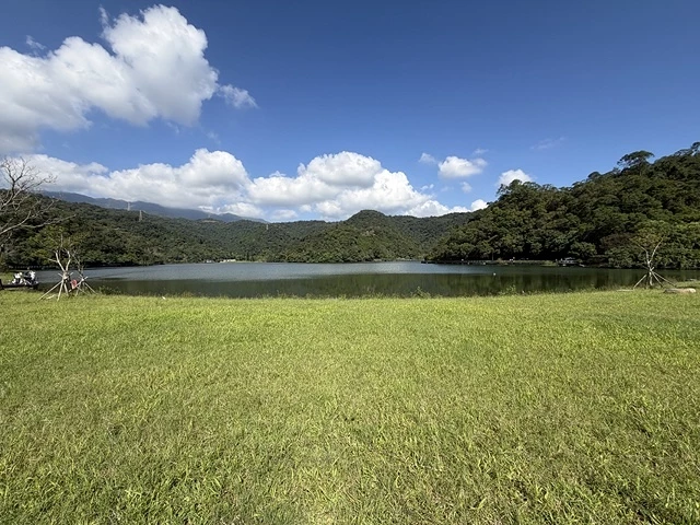 2025宜蘭龍潭湖的湖畔風光，礁溪漁田村品嚐家常料理餐館，湯