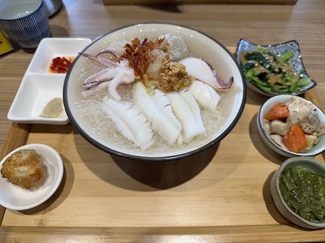 2025宜蘭龍潭湖的湖畔風光，礁溪漁田村品嚐家常料理餐館，湯