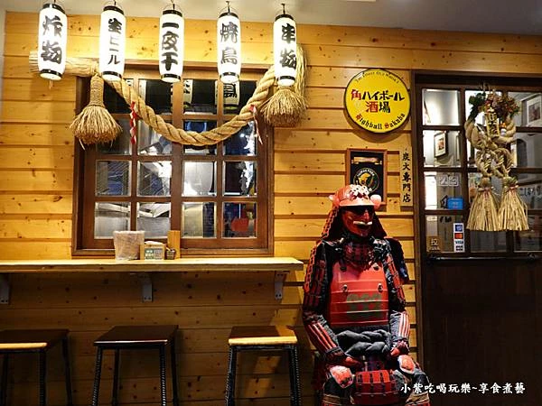 戶外高腳椅座位區-蔦燒居酒屋石牌店.jpg