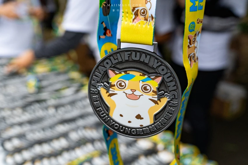 全台最FUN親子路跑！苗栗飛牛牧場跑酷障礙賽，石虎獎牌市集超好玩。