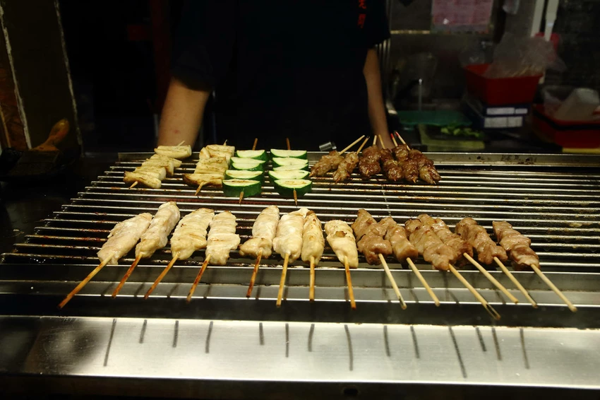 文山區居酒屋推薦！雞老闆桶仔雞-萬隆店，大口吃烤雞+KTV歡