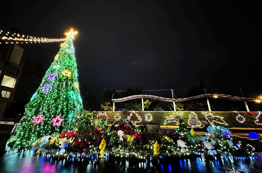2025公館聖誕季登場！「史努比」和「糊塗塌客」驚喜現身自來