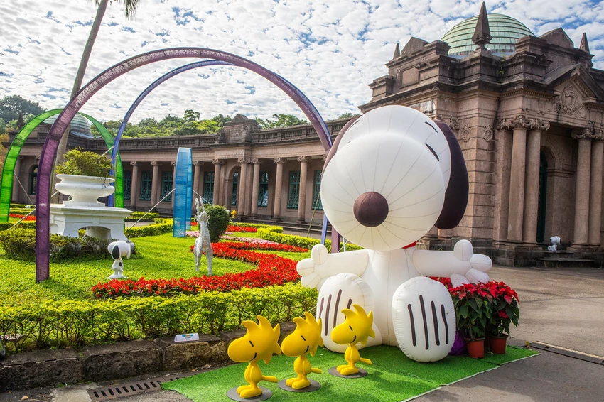 2025公館聖誕季登場！「史努比」和「糊塗塌客」驚喜現身自來