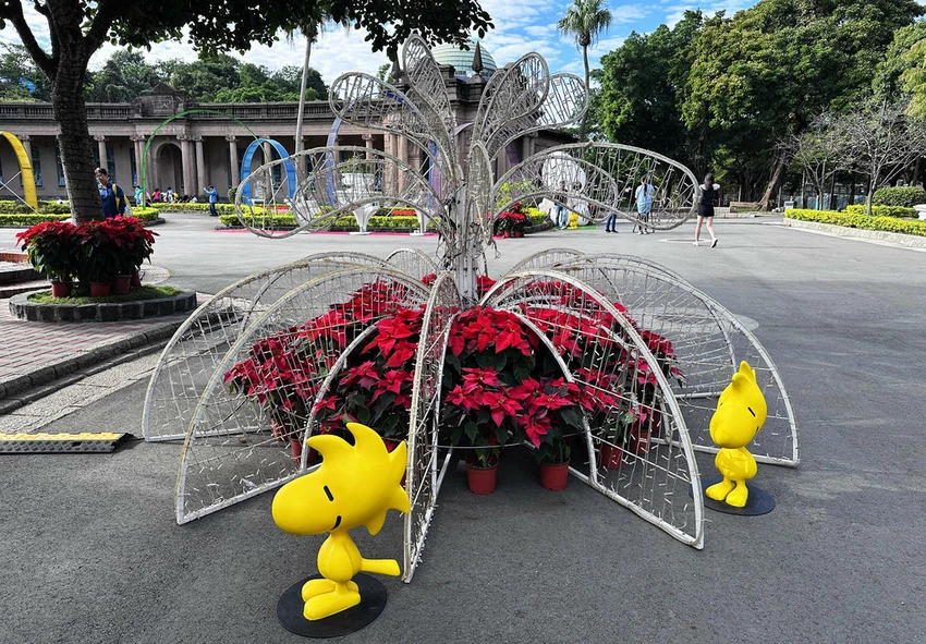 2025公館聖誕季登場！「史努比」和「糊塗塌客」驚喜現身自來