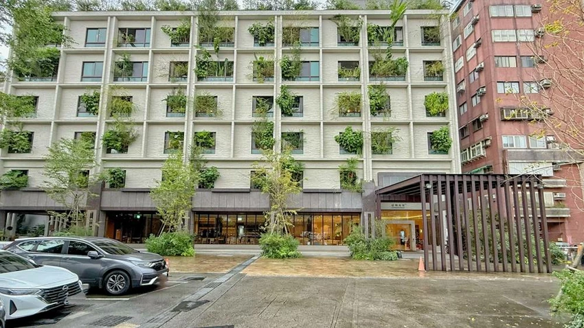 礁溪冠翔泉旅全新開幕！早餐吃到下午一點半，房內大湯池超享受。