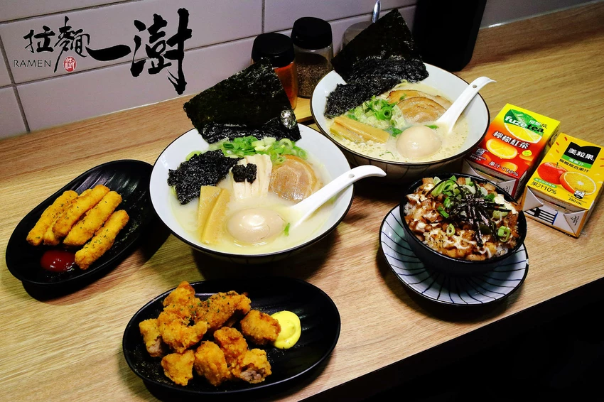 桃園龍潭拉麵推薦，拉麵一澍-桃園龜山超人氣拉麵插旗龍潭啦，濃厚雞豚白湯、炙燒叉燒超級威(免費加麵一次)...