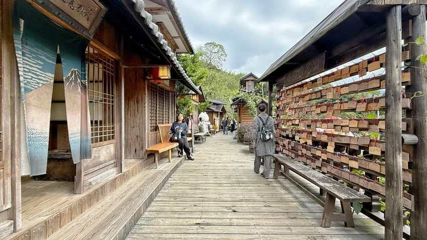 苗栗銅鑼莫內秘密花園，歐日混搭夢幻莊園，絕美婚紗攝影基地。