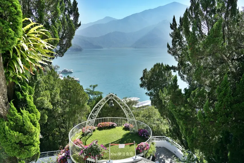 離天空最近的浪漫景點!日月潭鵝黃色耶穌堂,涵碧步道絕美制高點。
