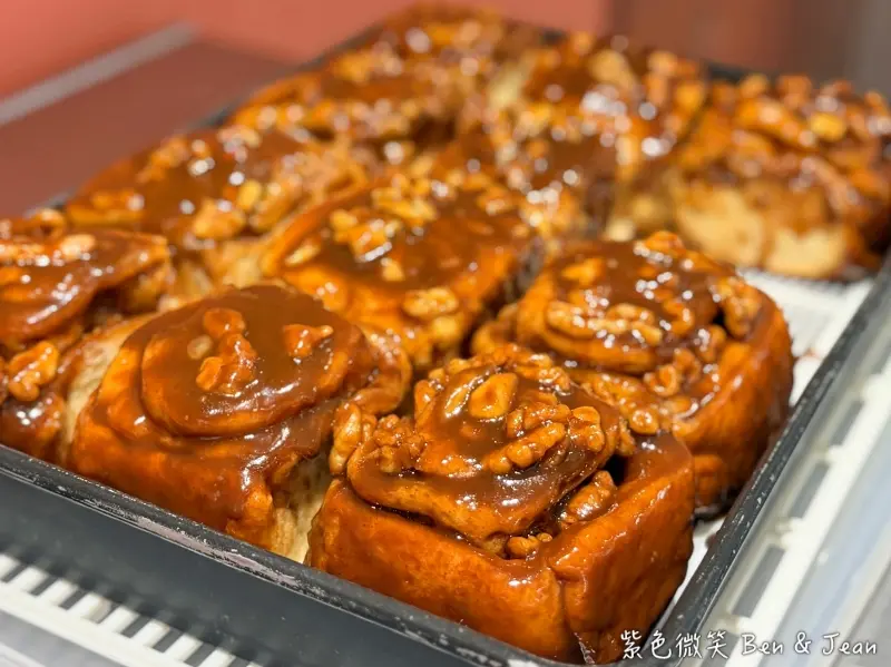 壯圍特色肉桂捲與手工甜點天堂！文青必訪質感咖啡廳「很美咖啡」。