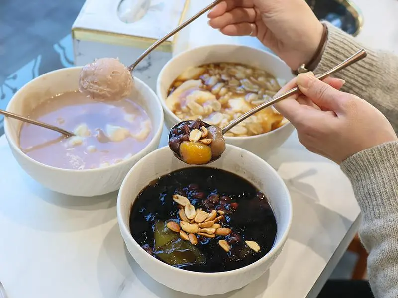 新竹冬季限定！「飴棠」必吃濃郁熱芋泥，暖心燒仙草加鮮奶麻糬。