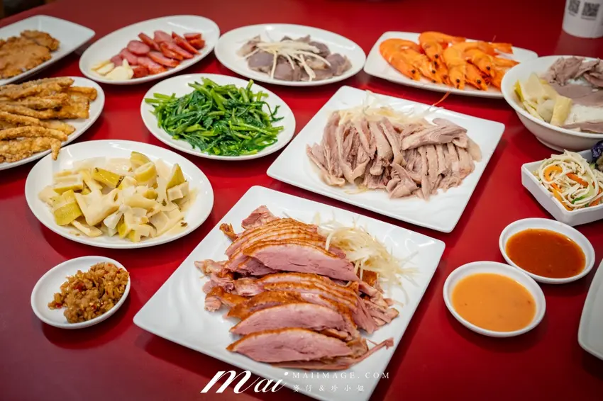 每月1號免費吃招牌鵝肉飯！板橋捷運板新站呈信鵝肉，必點去骨茶鵝。