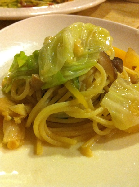 woodstone 木石餐廳：吃到飽的義大利麵PIZZA及炸物不錯~但~挑嘴朋友應該不會愛~