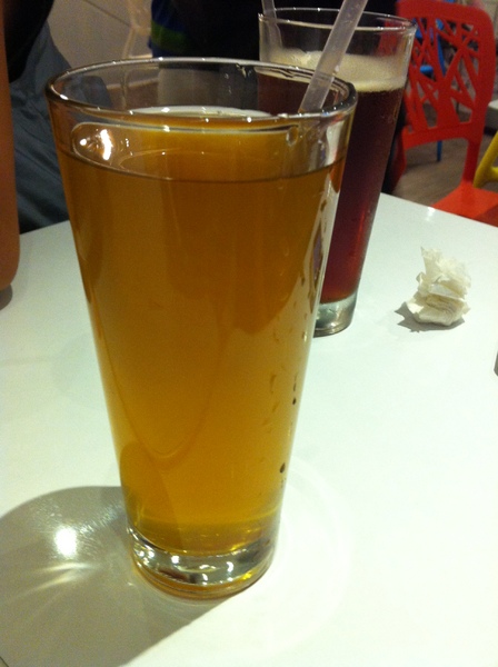 香港大排檔茶餐廳：不錯~也真的不一樣~~