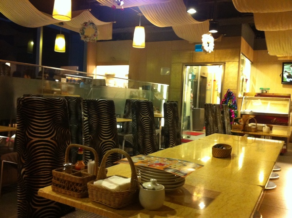 woodstone 木石餐廳：吃到飽的義大利麵PIZZA及炸物不錯~但~挑嘴朋友應該不會愛~