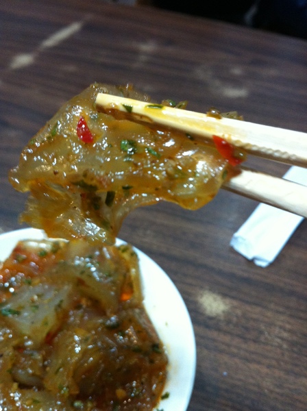 采岳軒 重慶抄手麵食(信義店)：辣的好嗨~~重口味~好吃的抄抄抄手!!!