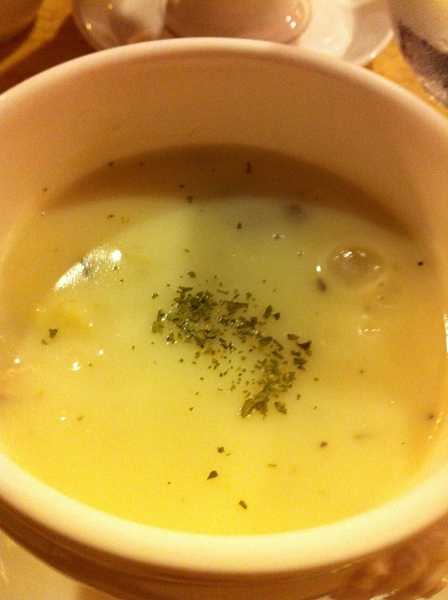 woodstone 木石餐廳：吃到飽的義大利麵PIZZA及炸物不錯~但~挑嘴朋友應該不會愛~