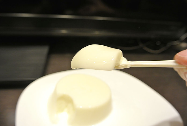 卡歐莉：*美食*試吃*卡歐莉-手工杏仁豆福*健康天然