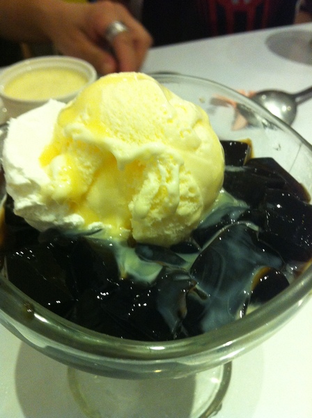 香港大排檔茶餐廳：不錯~也真的不一樣~~