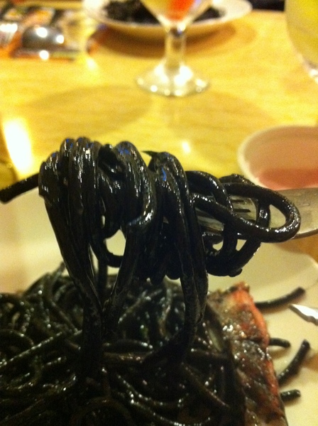 woodstone 木石餐廳：吃到飽的義大利麵PIZZA及炸物不錯~但~挑嘴朋友應該不會愛~