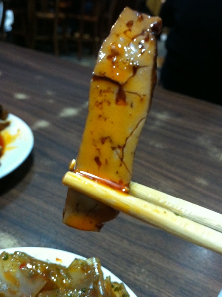 采岳軒 重慶抄手麵食(信義店)：辣的好嗨~~重口味~好吃的抄抄抄手!!!