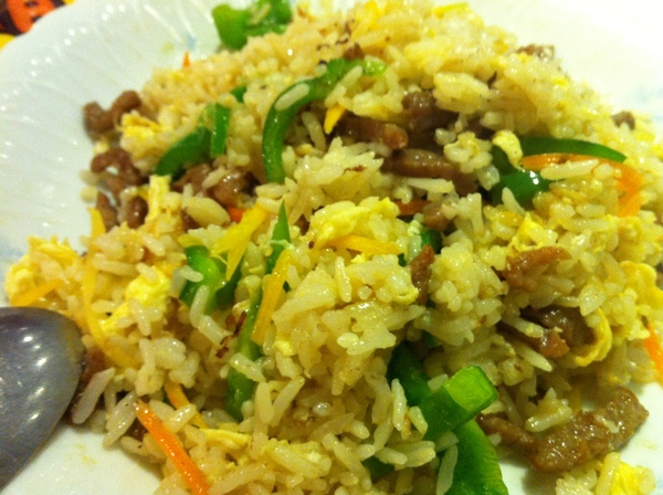 香港大排檔茶餐廳：不錯~也真的不一樣~~