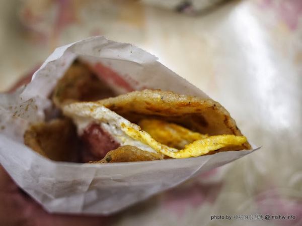 蟹老闆古早味手工蔥油餅:【食記】台北內湖-737巷蟹老闆古早味純手工蔥油餅 : 用料實在,CP值高,每口都滿足!