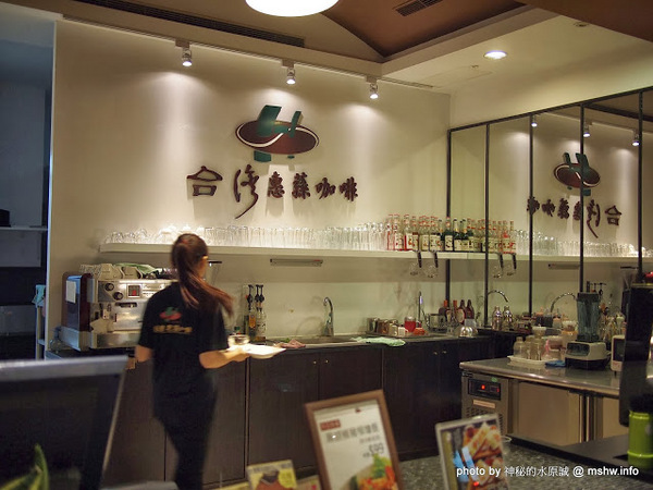 台灣惠蓀咖啡(華美館):【食記】【景點】台中西區-台灣惠蓀咖啡-華美館 : 新店的氣氛與空間都更好囉!還有親愛的偶像劇加持呢^^