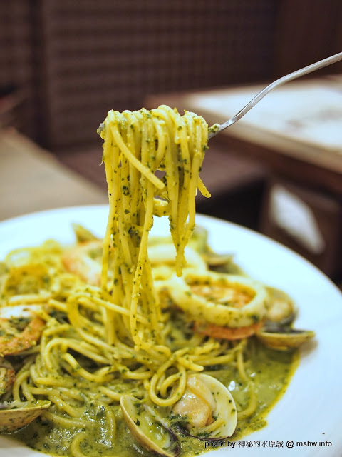 亞丁尼義式麵屋：【食記】台中西區-Yadingni Spaghetti house 亞丁尼義式麵屋 : 料多香濃又實在,CP值絕佳的好吃義大利麵!