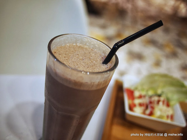 台灣惠蓀咖啡(華美館):【食記】【景點】台中西區-台灣惠蓀咖啡-華美館 : 新店的氣氛與空間都更好囉!還有親愛的偶像劇加持呢^^