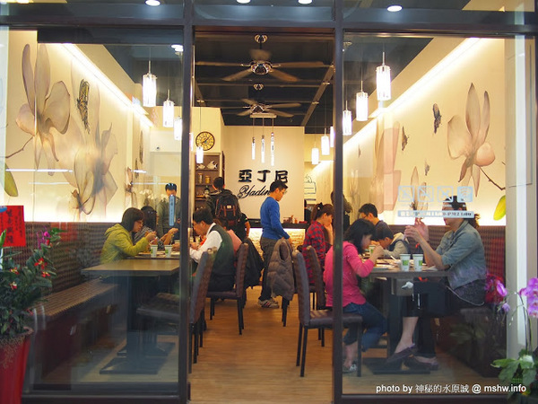 亞丁尼義式麵屋：【食記】台中西區-Yadingni Spaghetti house 亞丁尼義式麵屋 : 料多香濃又實在,CP值絕佳的好吃義大利麵!