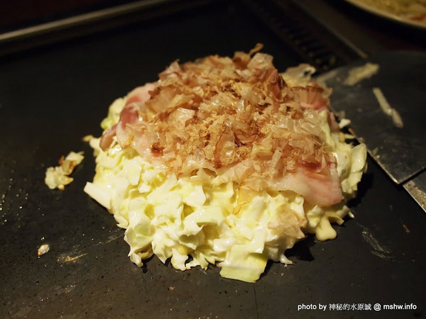 月島文字燒(台中店):【食記】味道一般,DIY免服務費的大阪燒物店 @ 台中西屯-逢甲夜市-月島文字燒-台中店