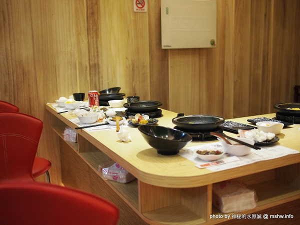 劉一鍋迷你火鍋：【食記】DIY的樂趣？重慶麻辣風的味味一品鍋 @ 台中西屯-劉一鍋台灣迷你石頭鍋