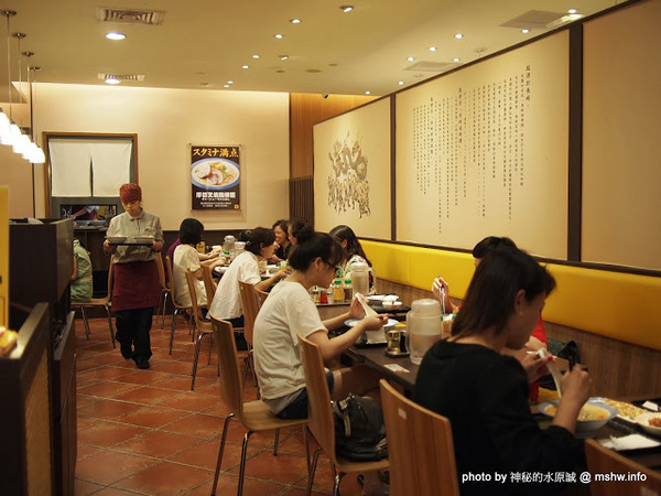 RingerHut長崎強棒麵(統一阪急店)：【食記】健康取向! 來自九州的蔬菜雜燴麵 @ 台北信義-Riger Hut長崎強棒麵-阪急店